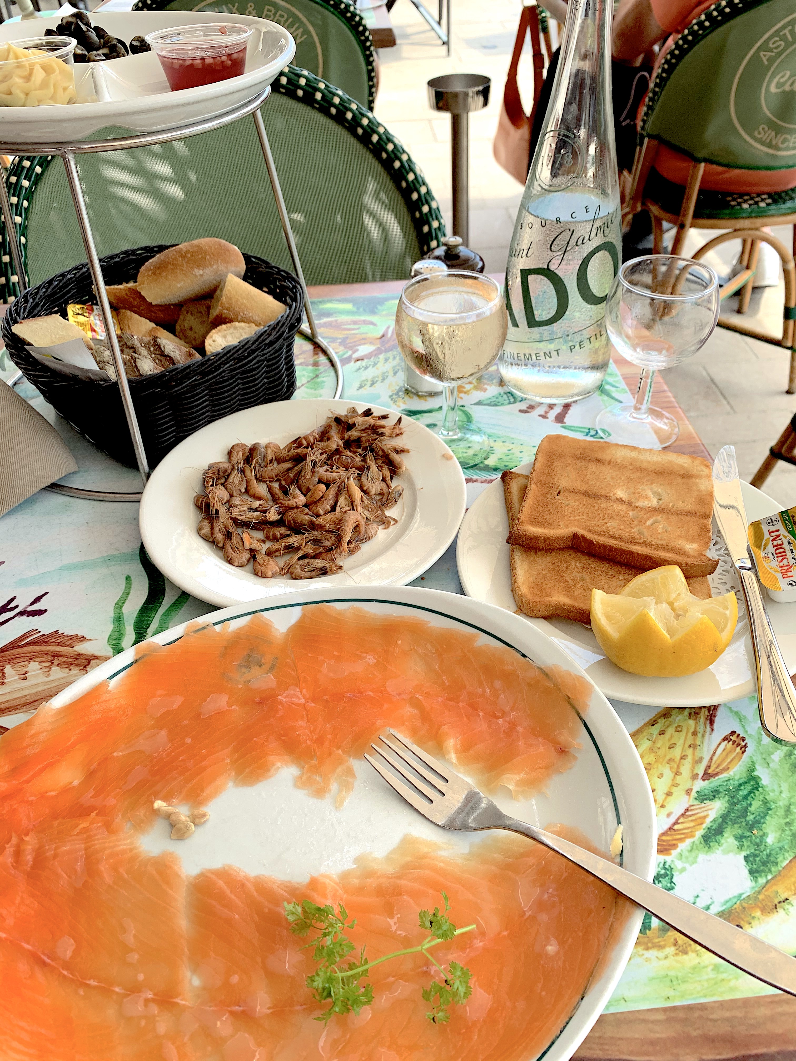 A Salmon and Shrimps lunch