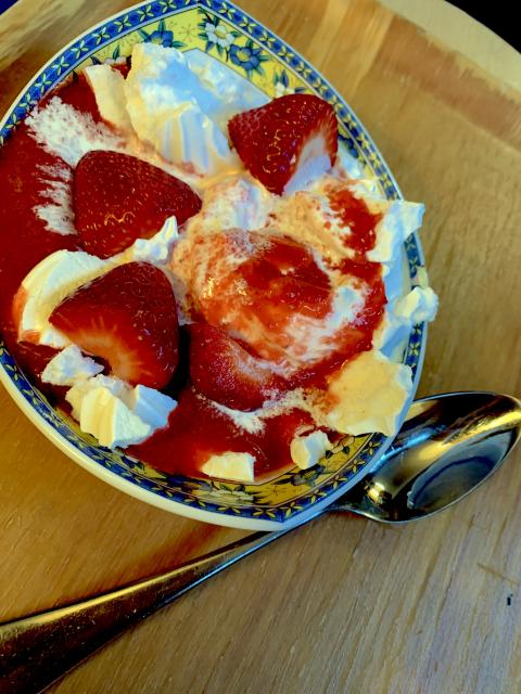 An Eton Mess